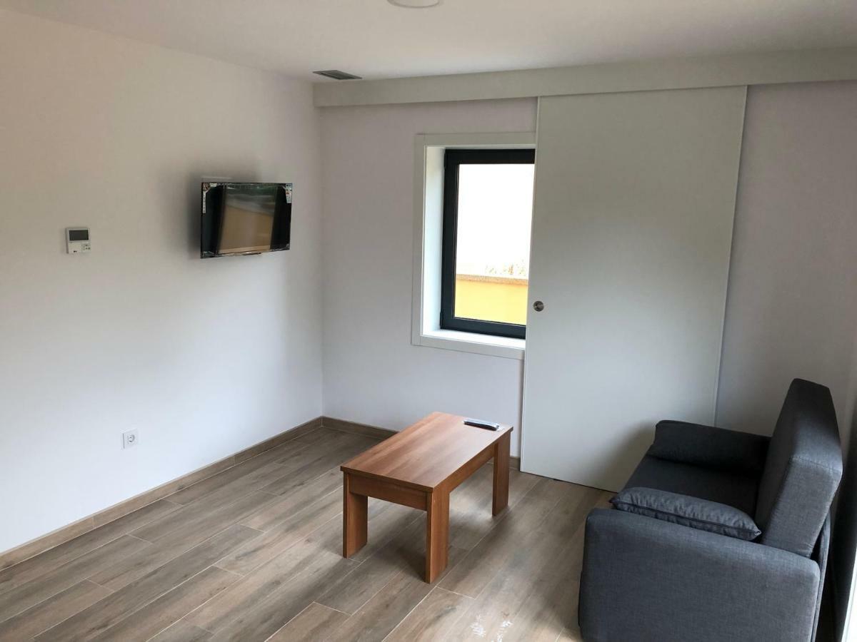 Apartamentos Compostela 로비오스 외부 사진