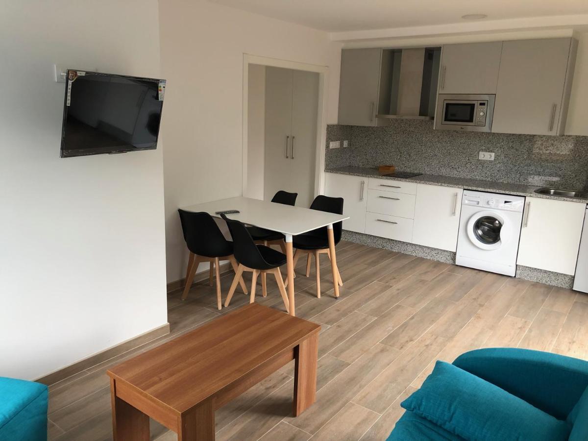 Apartamentos Compostela 로비오스 외부 사진